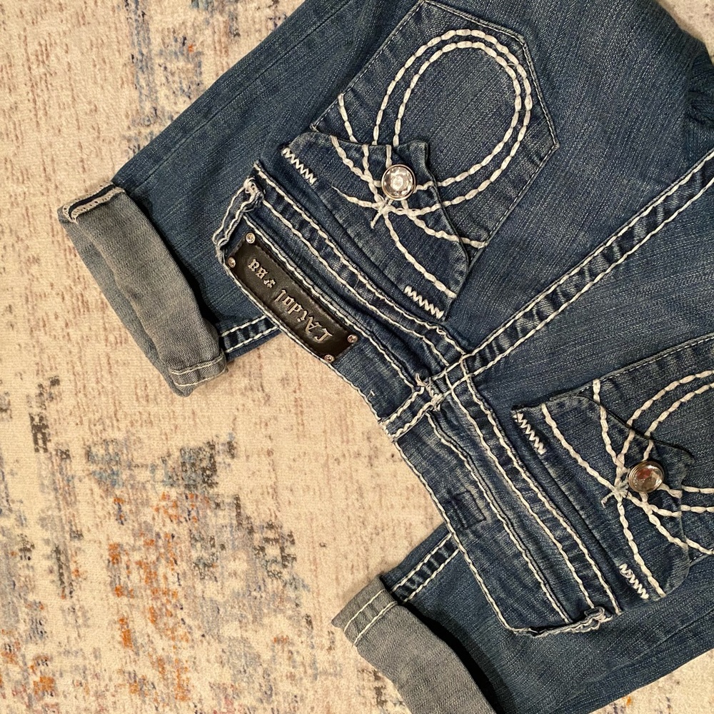 Capris - Picture 3 of 3